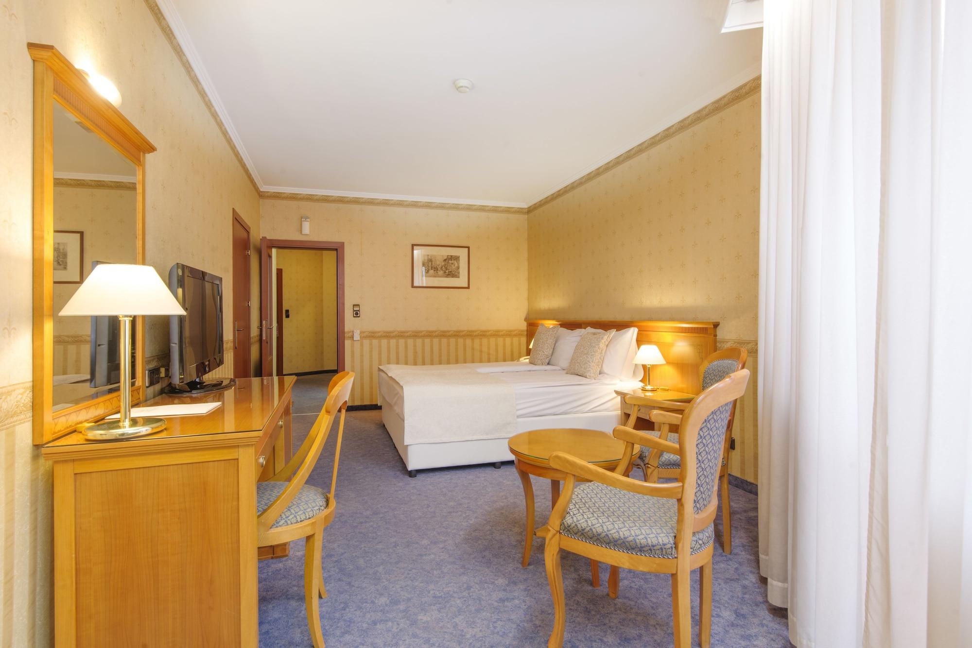 Hotel Downtown - Location In The Heart Of