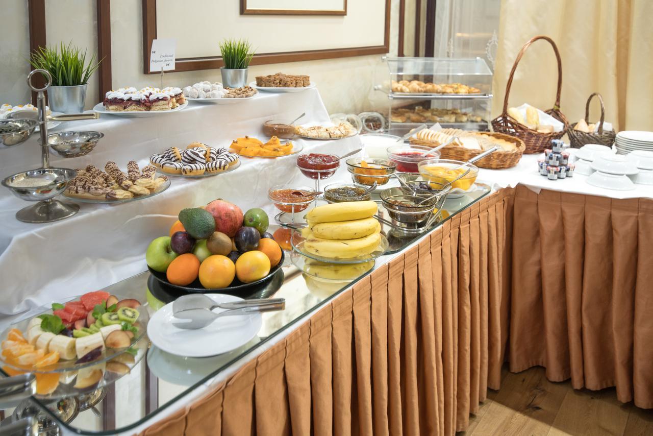 Hotel Downtown - Location In The Heart Of 4*