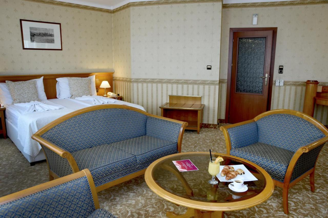 Otel Downtown - Location In The Heart Of 4*